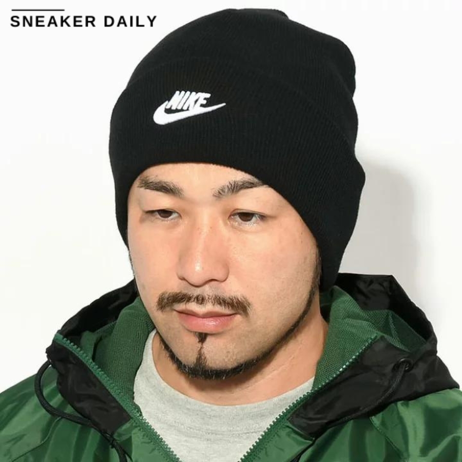 Mũ Nike Peak Tall Cuff Futura Beanie FB6528 010