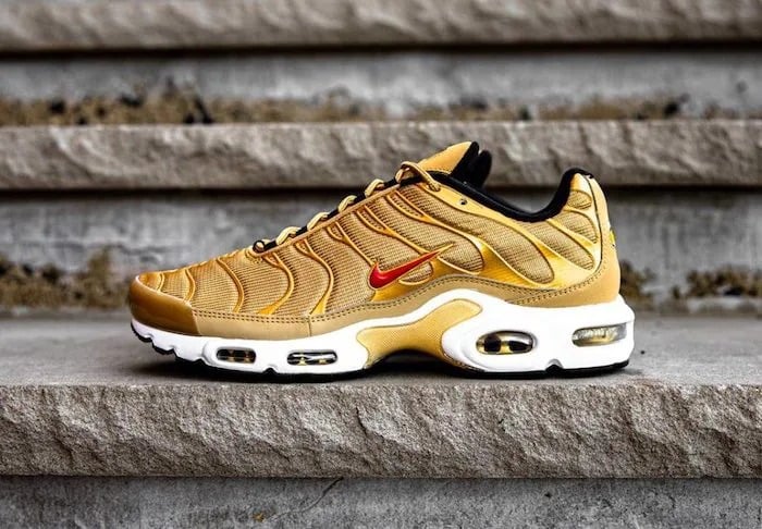 air-max-plus-tn-gold-bullet-phat-hanh-thang-9