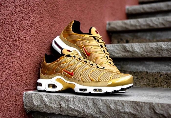 air-max-plus-tn-gold-bullet-phat-hanh-thang-9