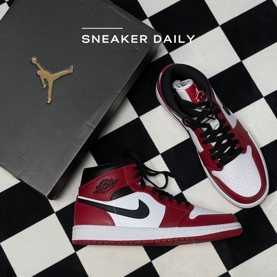 Giày Air Jordan 1 Mid Chicago 2020 554724-173 - Sneaker Daily