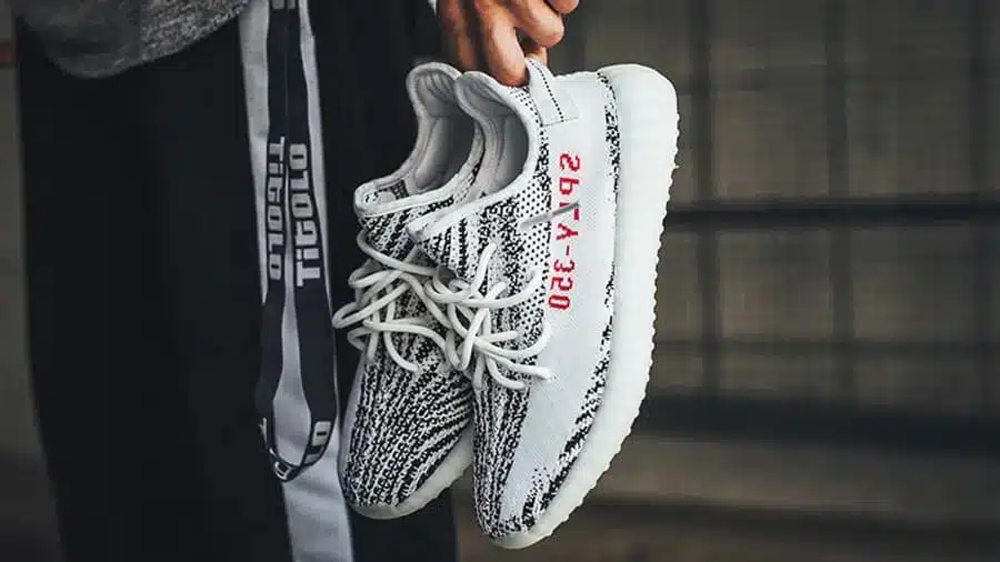 Giày adidas clearance yeezy zebra