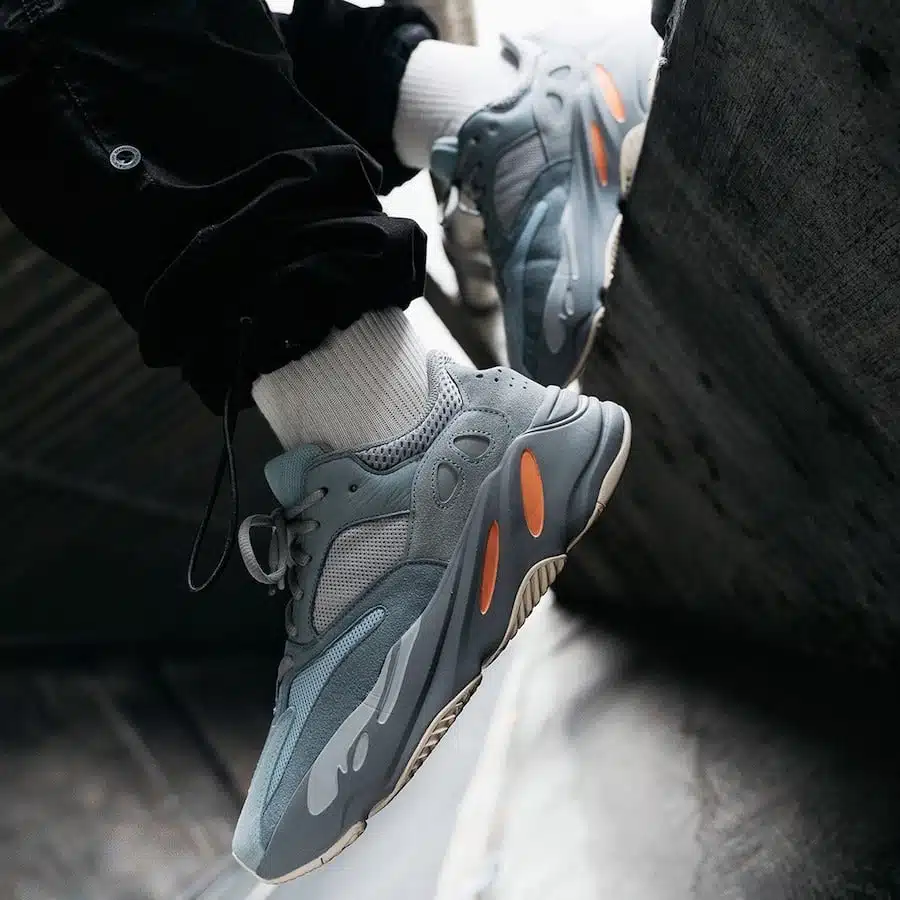 Giay Yeezy Boost 700 Inertia EG7597 Sneaker Daily