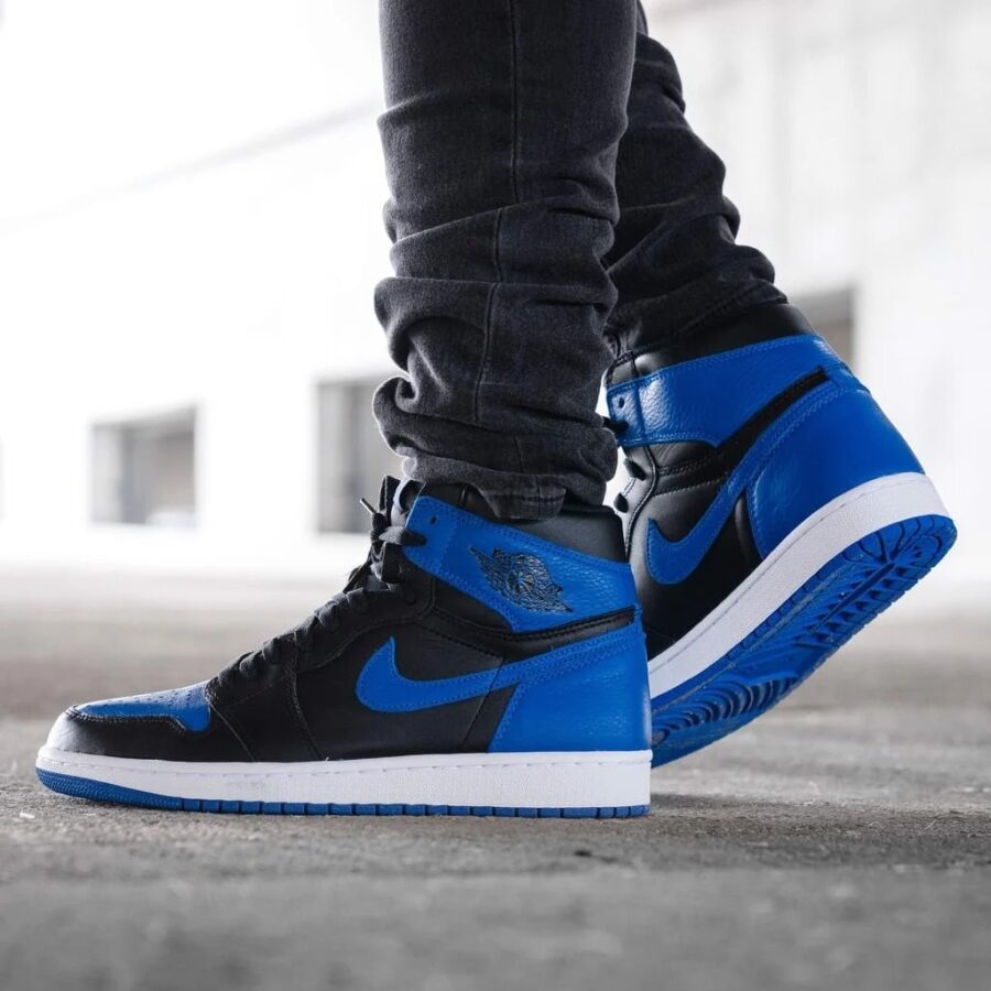 giày nam air jordan 1 mid 'hyper royal' 554724-077