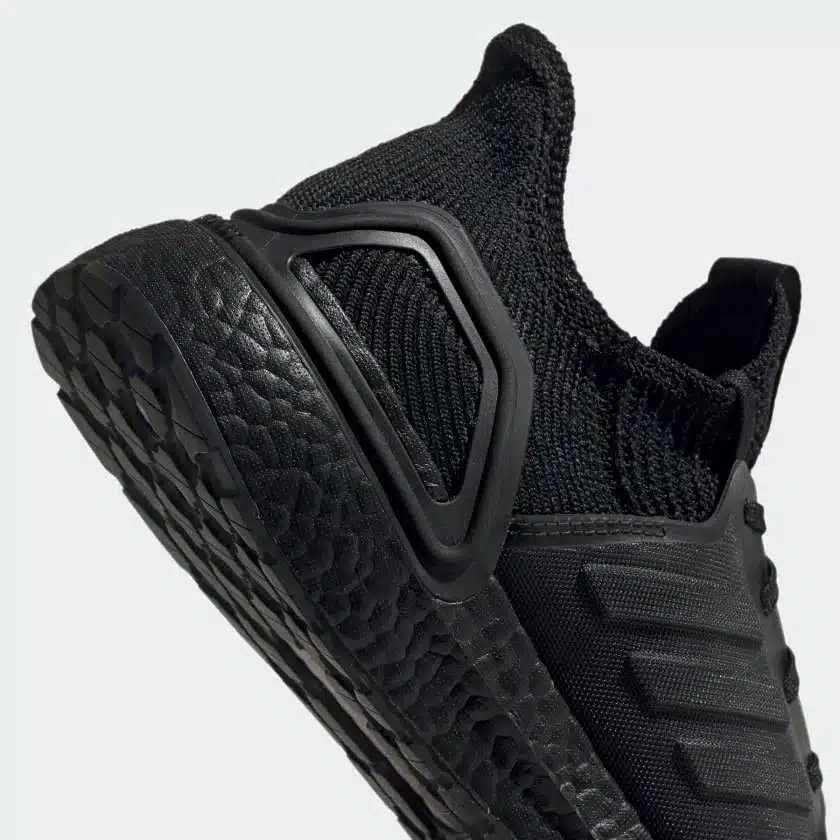 ultraboost 19 triple black