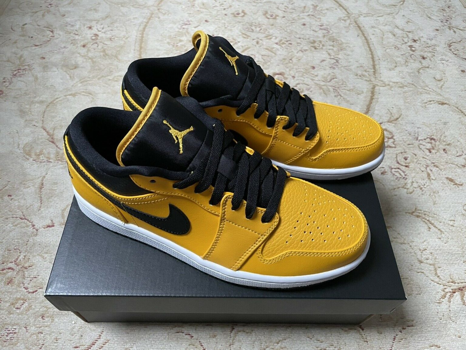 Discount Air Jordan 1 Outlet,Air Jordan 1 Low University Gold Black AJ1 Shoe