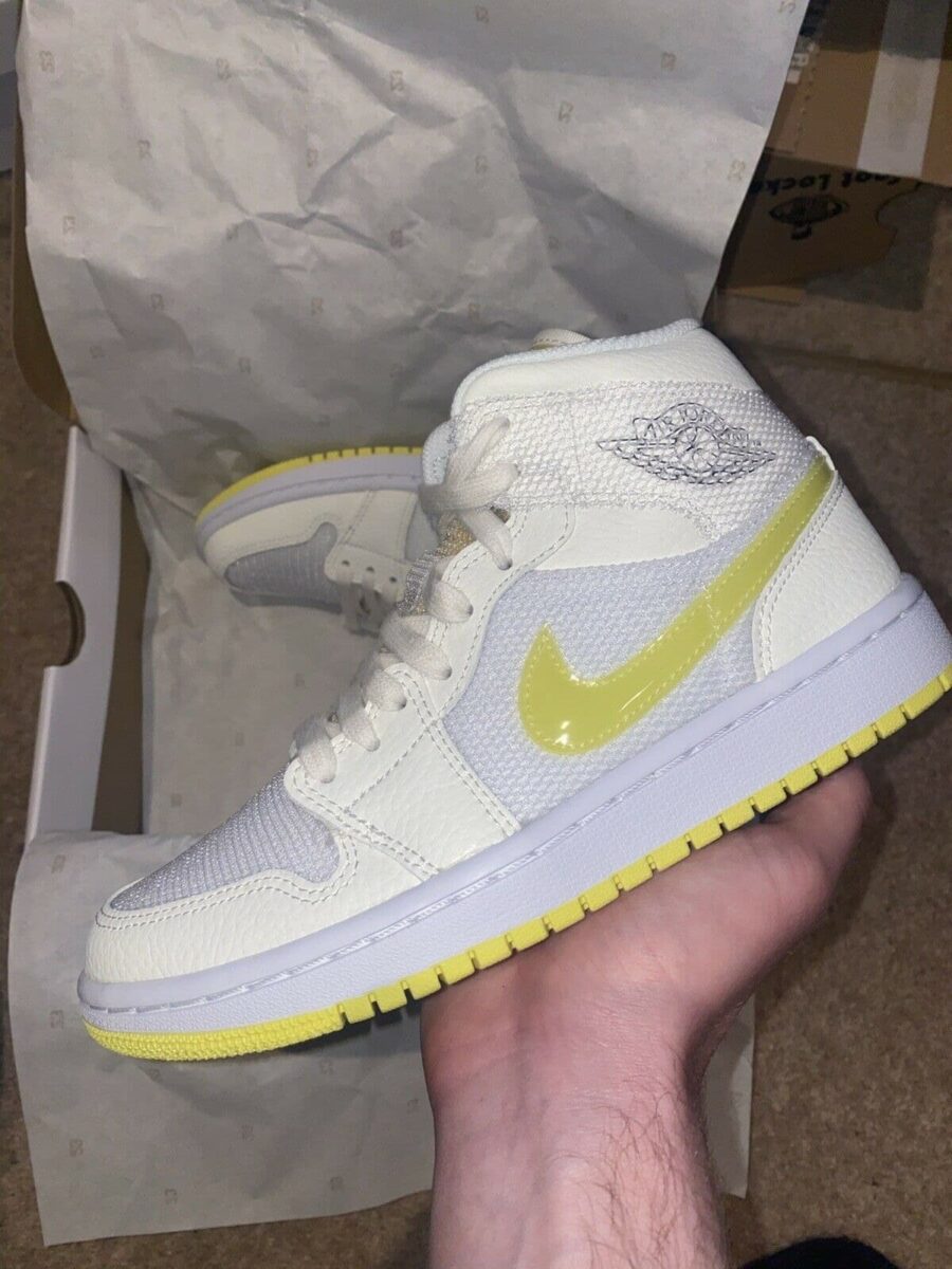 giày air jordan 1 mid se 'voltage yellow' db2822-107