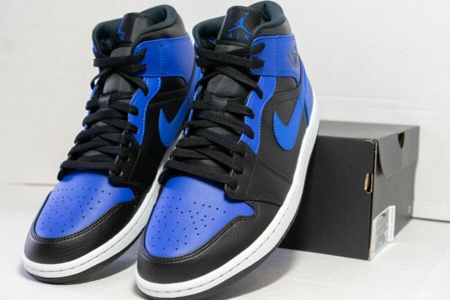 giày nữ air jordan 1 mid hyper royal (gs) 554725-077