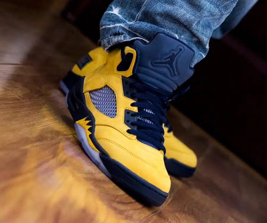 Giày nam Air Jordan 5 Retro SP 'Michigan' CQ9541-704