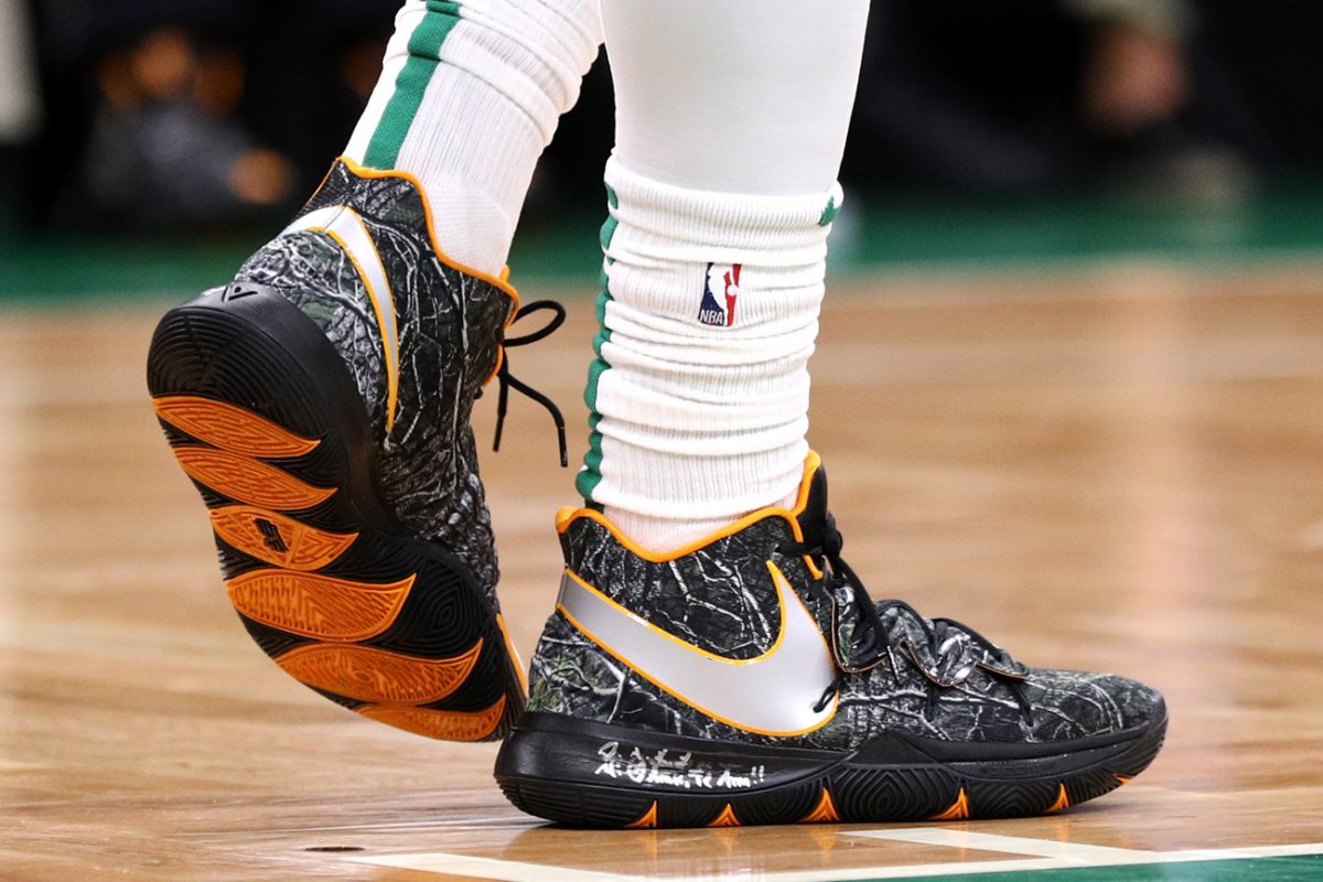 kyrie 5 uconn