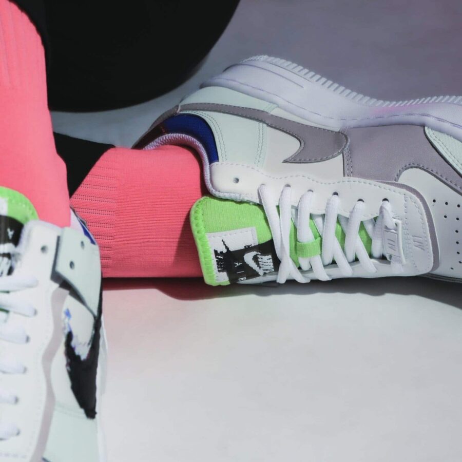 giay-nike-wmns-air-force-1-shadow-se-pixel-swoosh-barely-green-cv8480-300