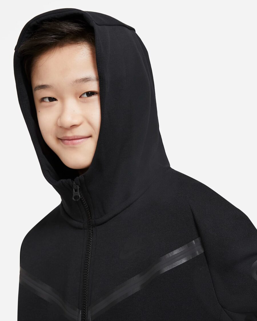 ao-nike-sportswear-tech-fleece-older-hoodie-black-cu9223-010