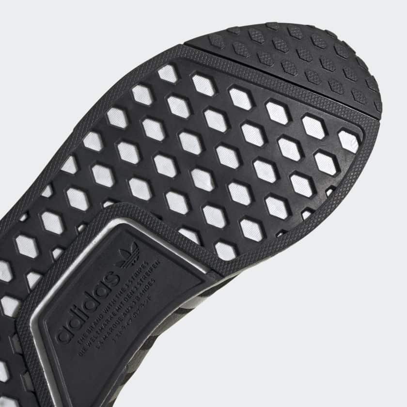 giày adidas nmd r1 'black galaxy' fv8732