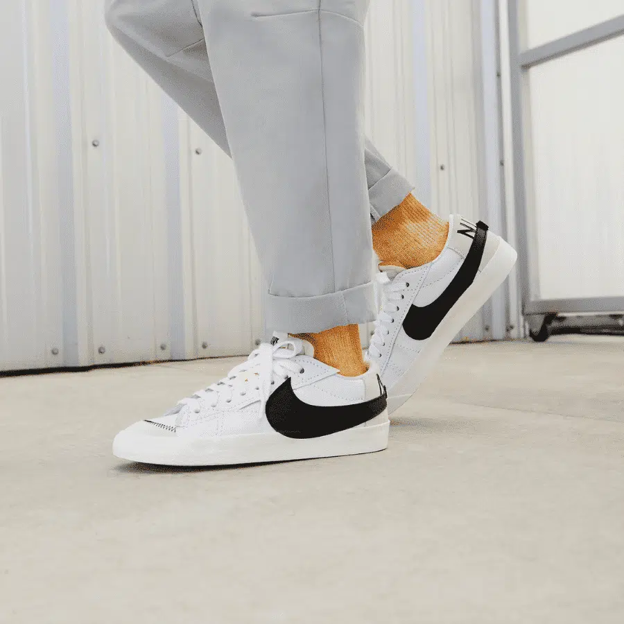 giay-nike-blazer-low-77-jumbo-white-black-dn2158-101