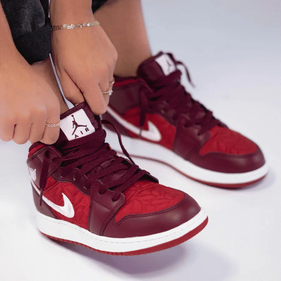 Jordan 1 mid se red quilt discount