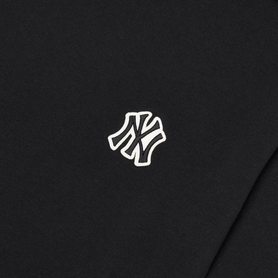 https://sneakerdaily.vn/san-pham/ao-thun-mlb-logo-new-york-yankees-3atsm8023-50bks/