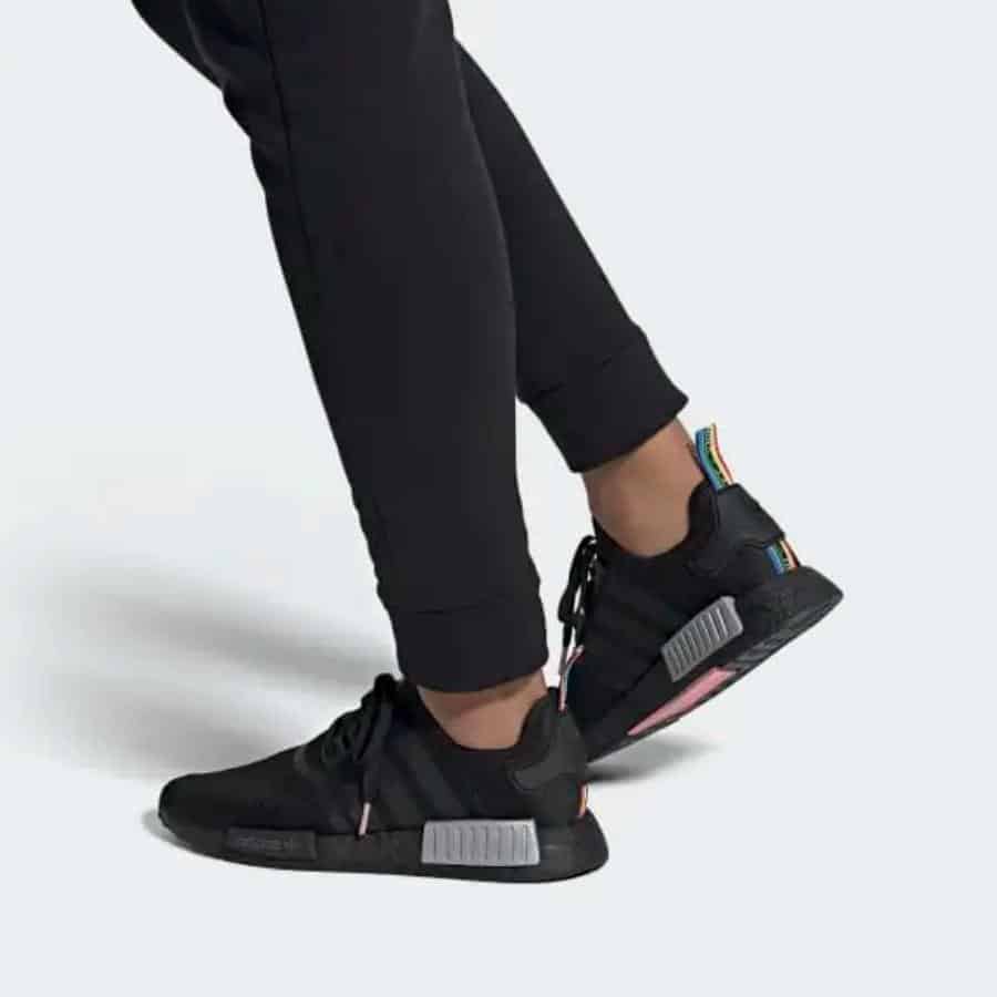 giày adidas nmd r1 olympic 2020 q47261