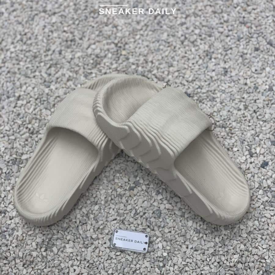 dep-adidas-adilette-22-clear-grey-hq6465 (3)