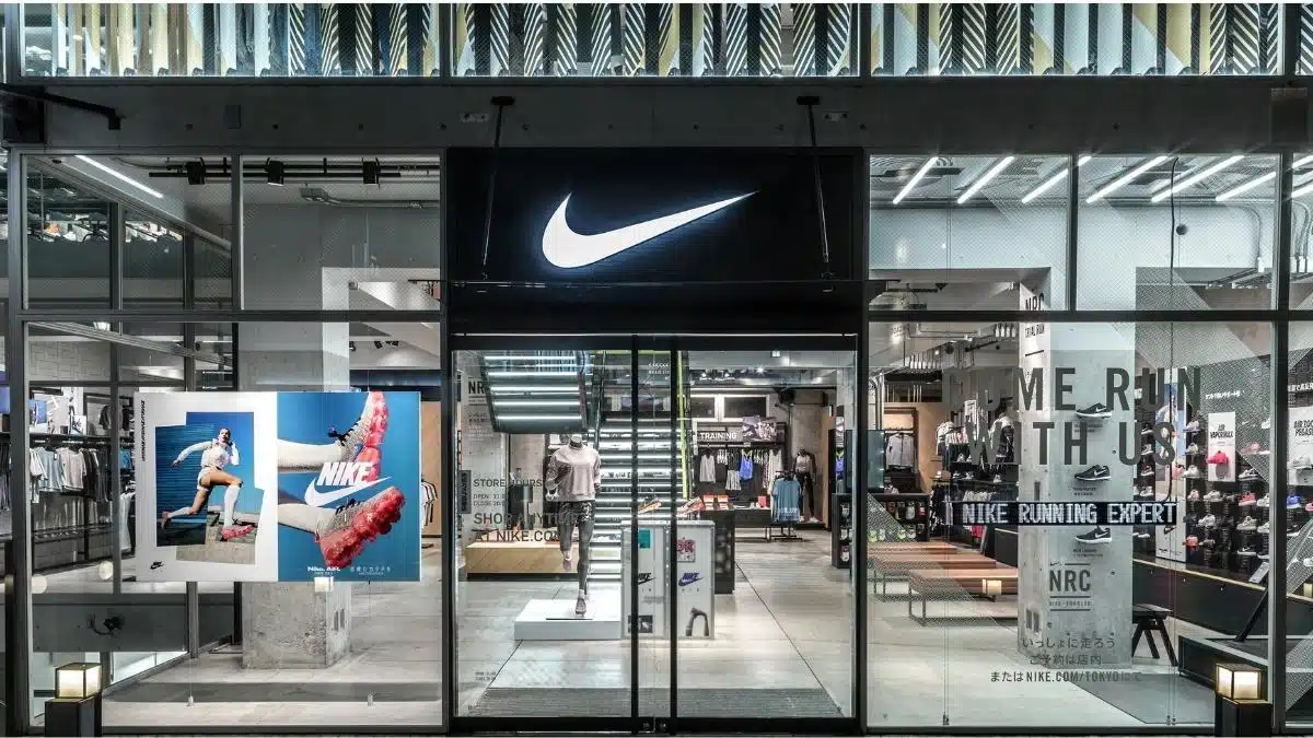 Tư vấn: Làm thế nào để mua giày Nike chính hãng?