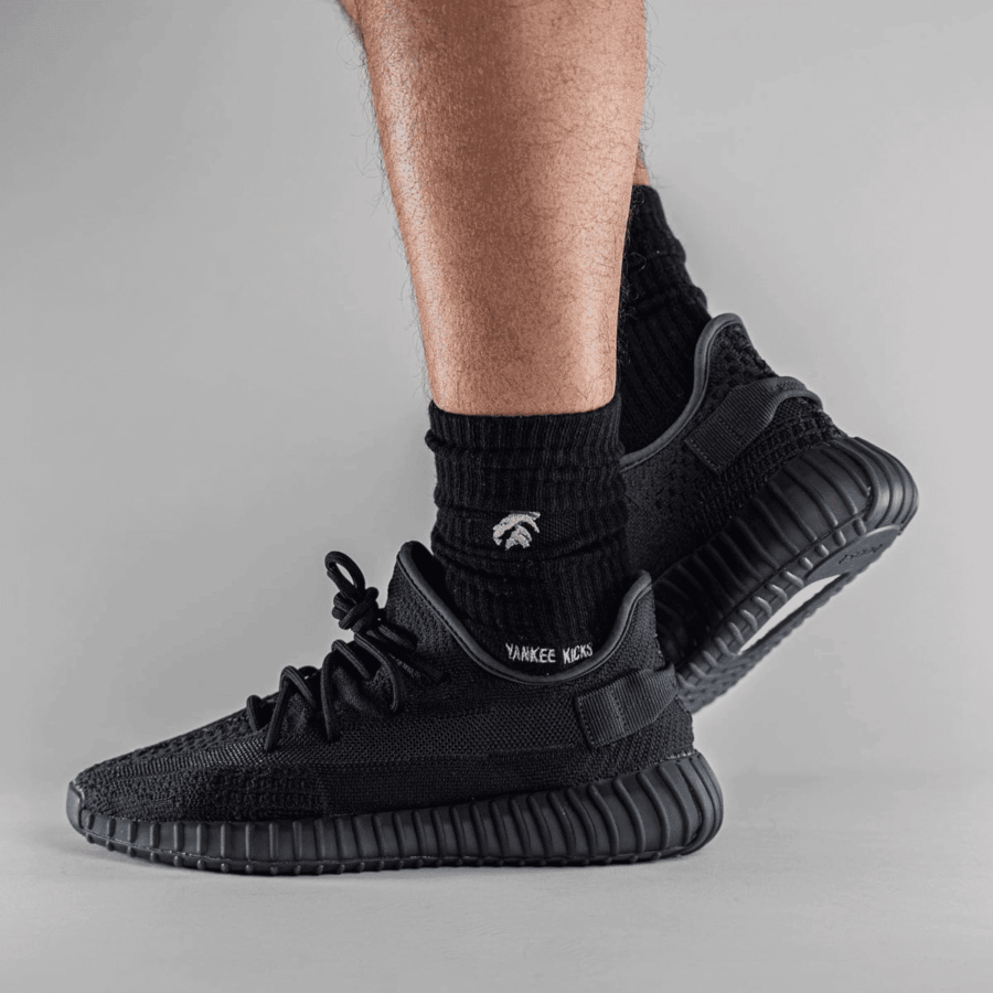 giày adidas yeezy boost 350 v2 'onyx' hq4540