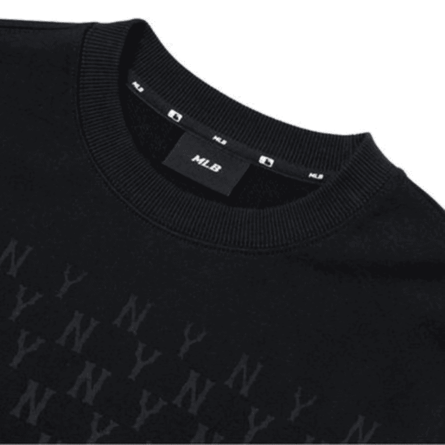 ao-sweater-mlb-monogram-gradation-allover-overfit-new-york-yankees-black-3amtm1024-50bks
