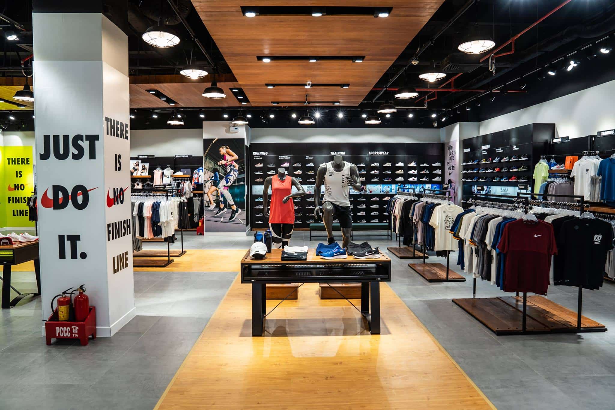 Top địa điểm mua Nike chính hãng Hà Nội - Sneaker Daily