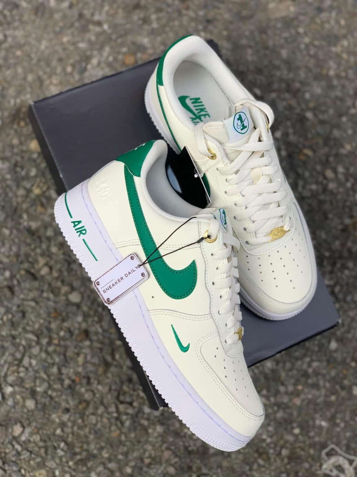 Nike Air Force 1 âMalachiteâ Helps Celebrate 40th Anniversary - Sneakers Release News