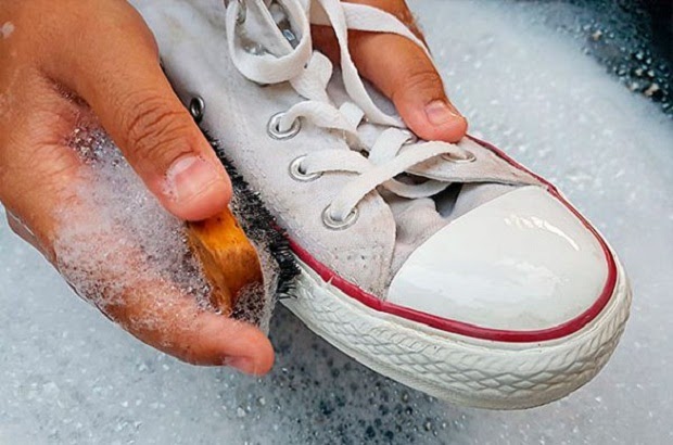 tất tần tật bí quyết vệ sinh giày converse đơn giản, hiệu quả tại nhà