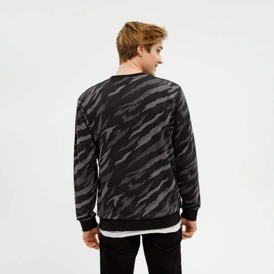 ao-sweater-adidas-essentials-french-terry-black-camo-print-he1873 (5)