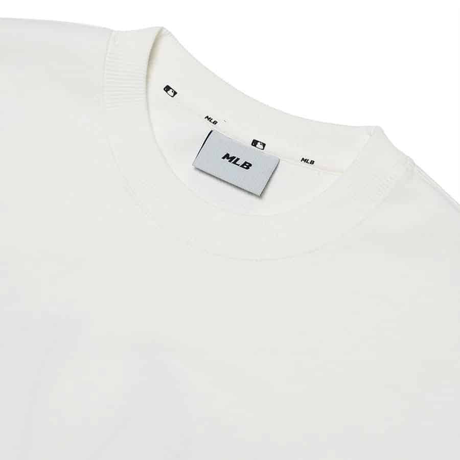 ao-mlb-monogram-logo-overfit-sweatshirt-new-york-yankees-white-3amtm0124-50ivs