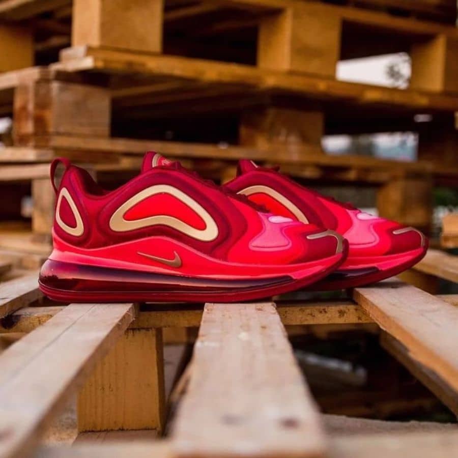 air max 720 crimson gold