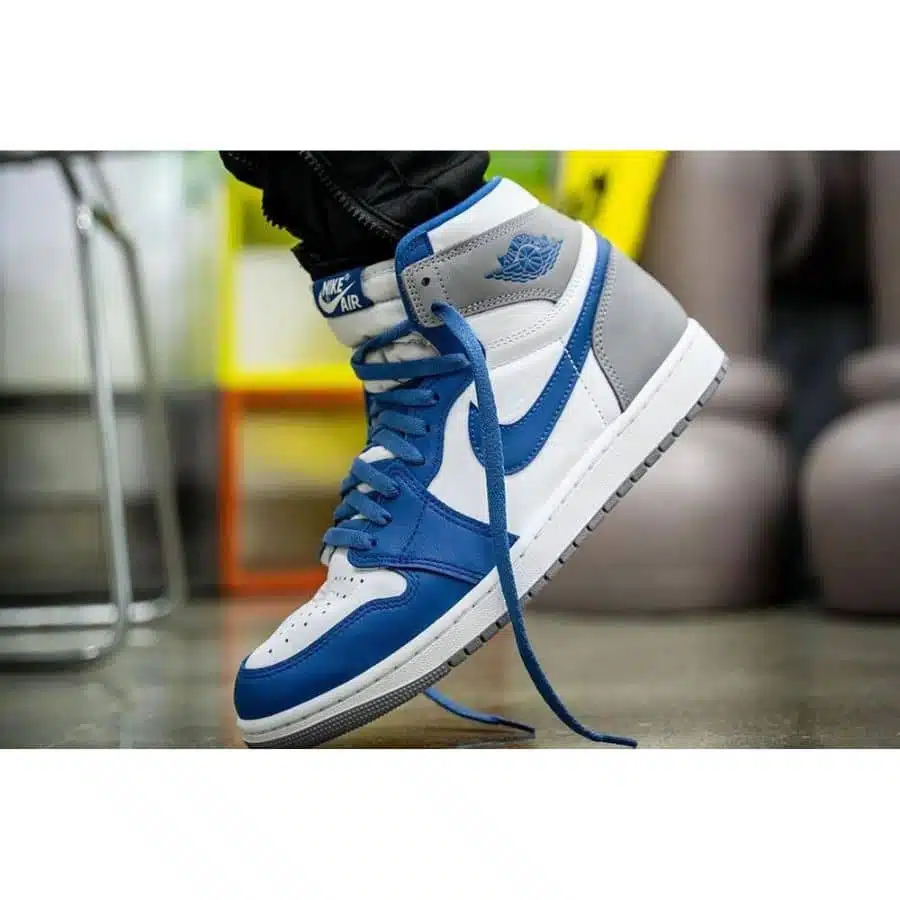 Giày Nike Air Jordan Retro High OG 'True Blue' DZ5485-410