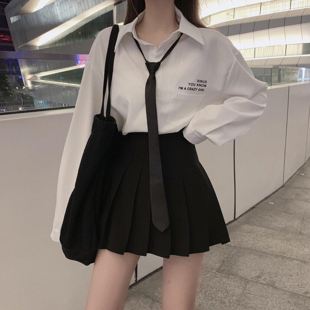 biến tấu cách phối đồ với áo sơ mi đơn giản mà sành điệu cho nam, nữ