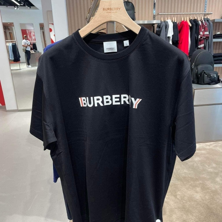áo burberry logo print cotton oversized t-shirt in black 8053010