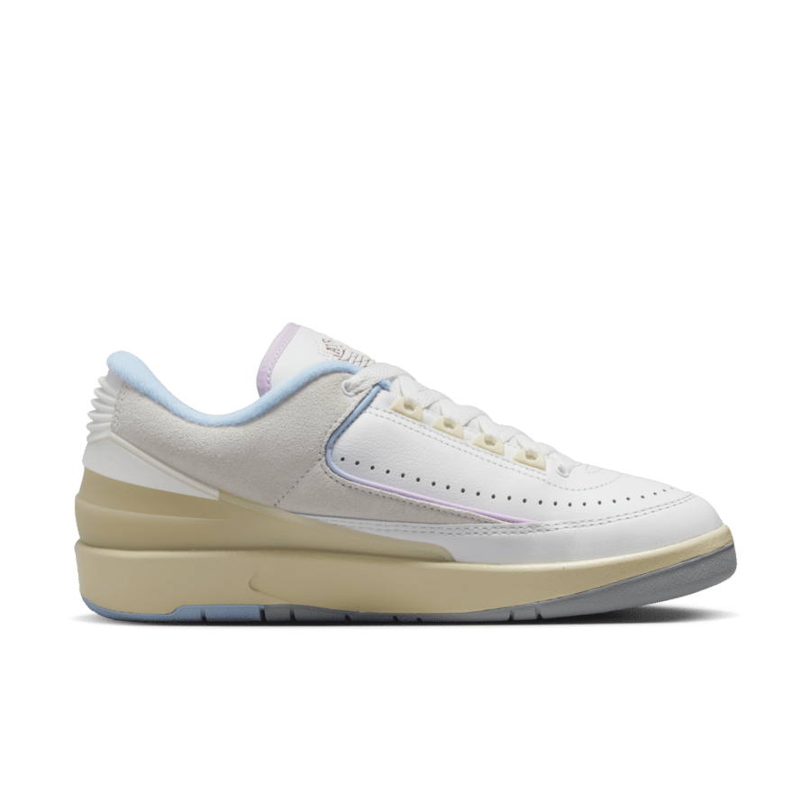 giay-air-jordan-2-retro-low-look-up-in-the-air-dx4401-146