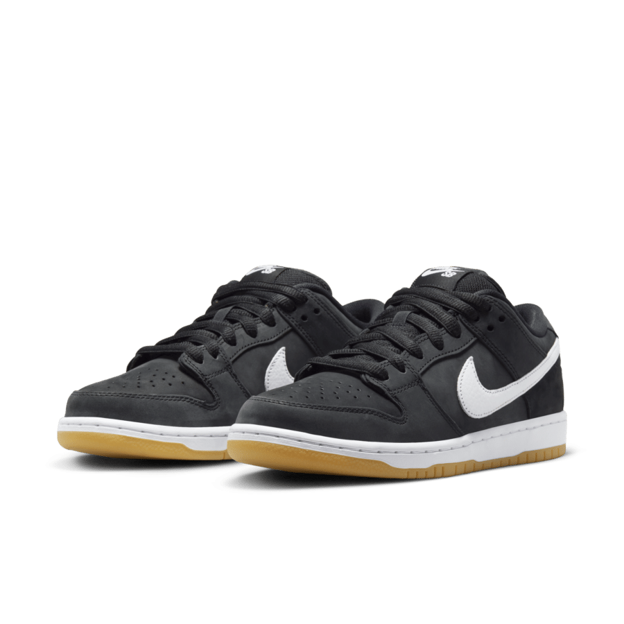 giay-nike-dunk-low-sb-black-gum-cd2563-006