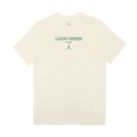 https://sneakerdaily.vn/san-pham/ao-jordan-lucky-green-t-shirt-sail-fn3716-133/