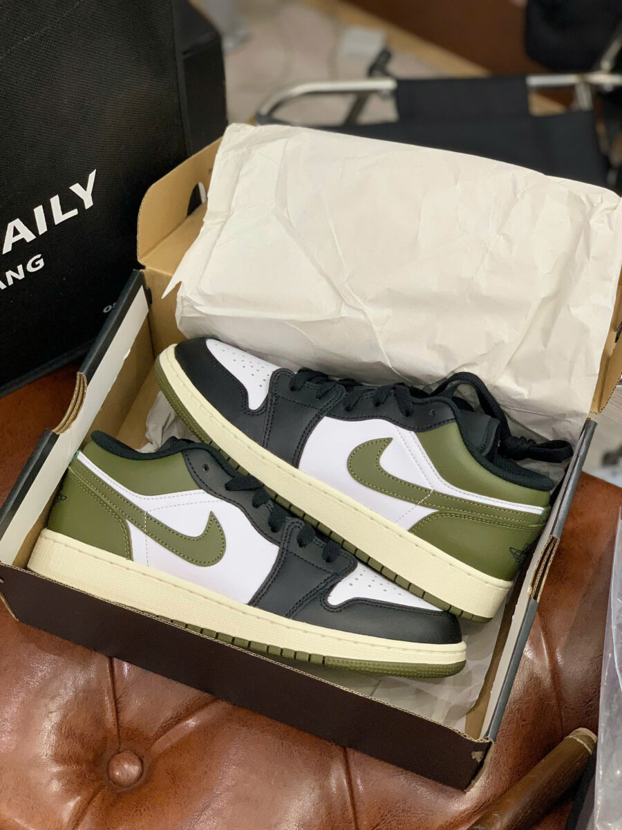 giày (gs) air jordan 1 low 'black toe medium olive' 553560-092