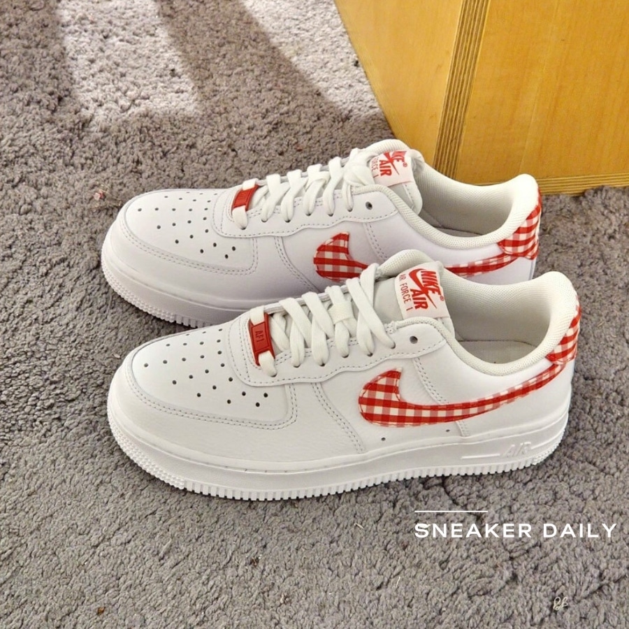 giay nike air force 1 07 essential mystic red gingham dz2784 101 2