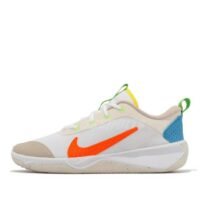 giày nike omni multi-court gs white total orange kids youth volleyball fn8906-181