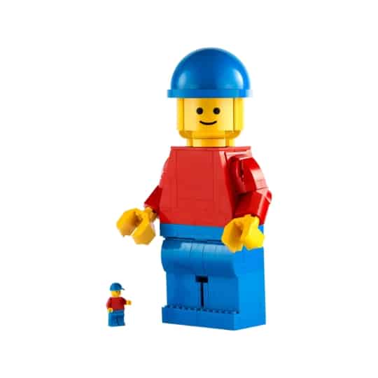 lego up-scaled lego® minifigure 40649