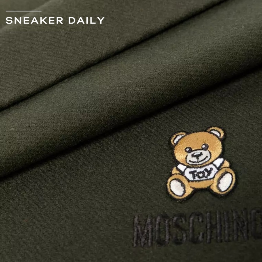 moschino teddy bear scarf