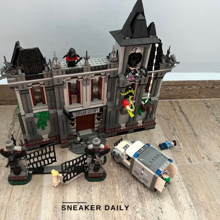 Lego Batman™ Arkham Asylum Breakout 10937