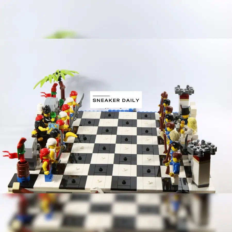 Lego Pirates Chess Set 40158