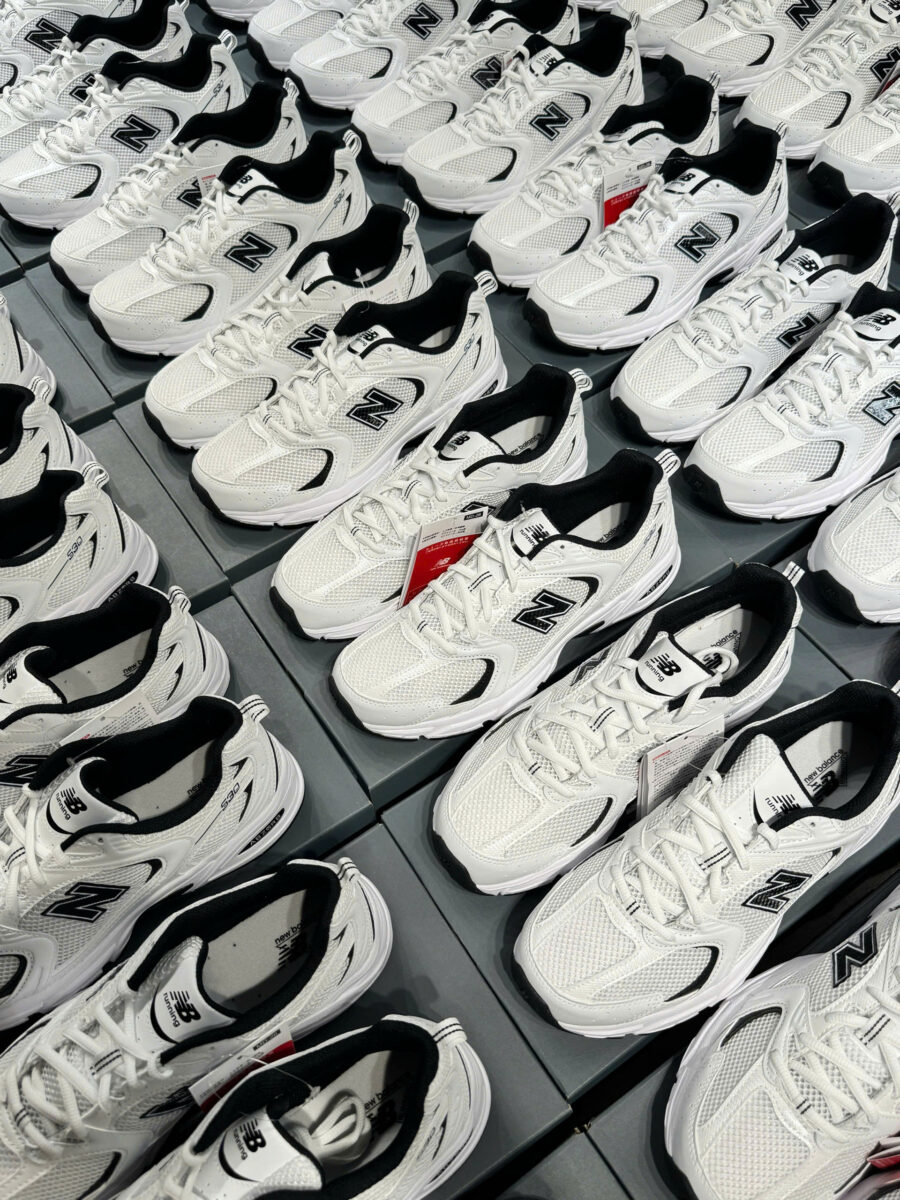 giay-new-balance-530-white-black-mr530ewb