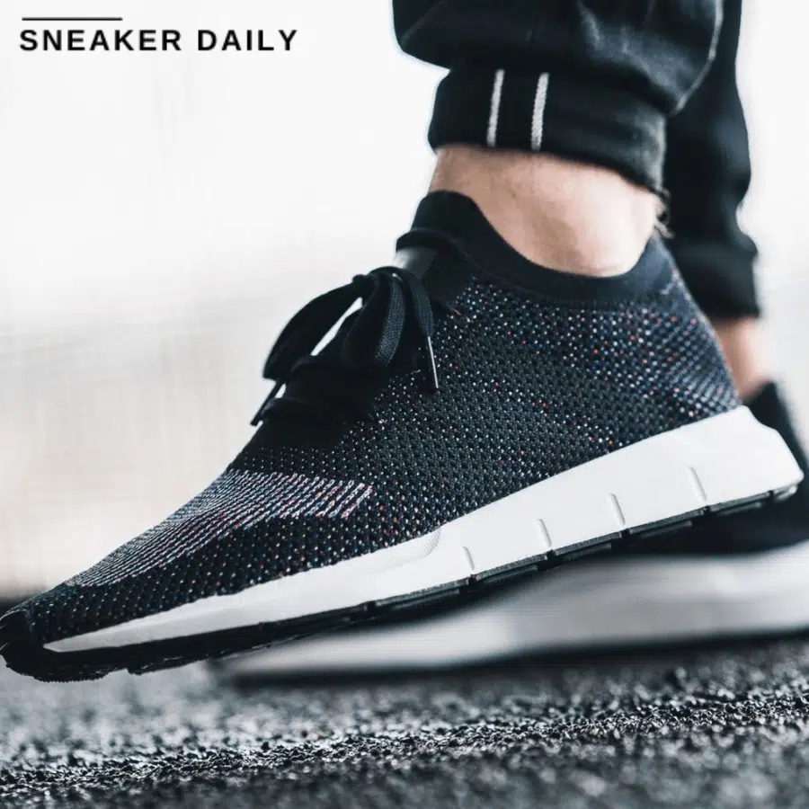 Adidas originals swift run primeknit trainers in black clearance cq2894