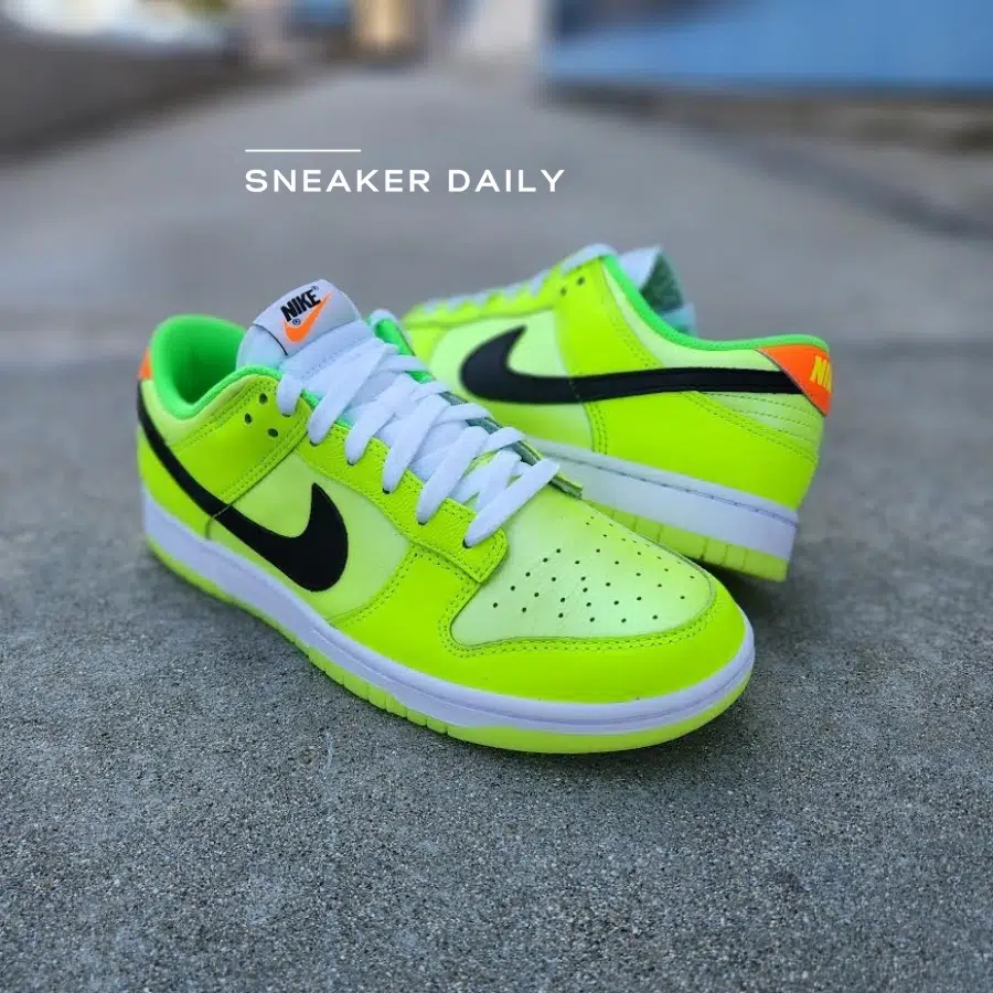 Giày Nike Dunk Low SE 'Volt' FJ4610-702