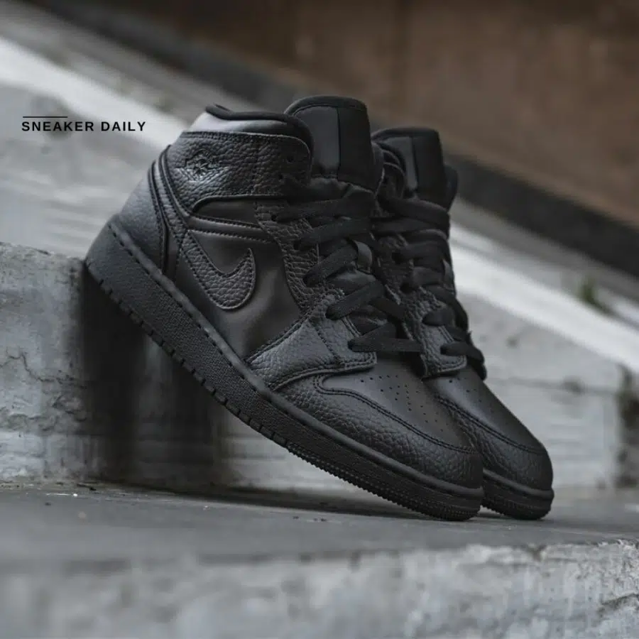 jordan 1 mid triple black 2020