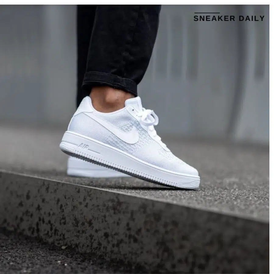 Giay Air Force 1 Flyknit Low 2.0 Pure Platinum AV3042 100