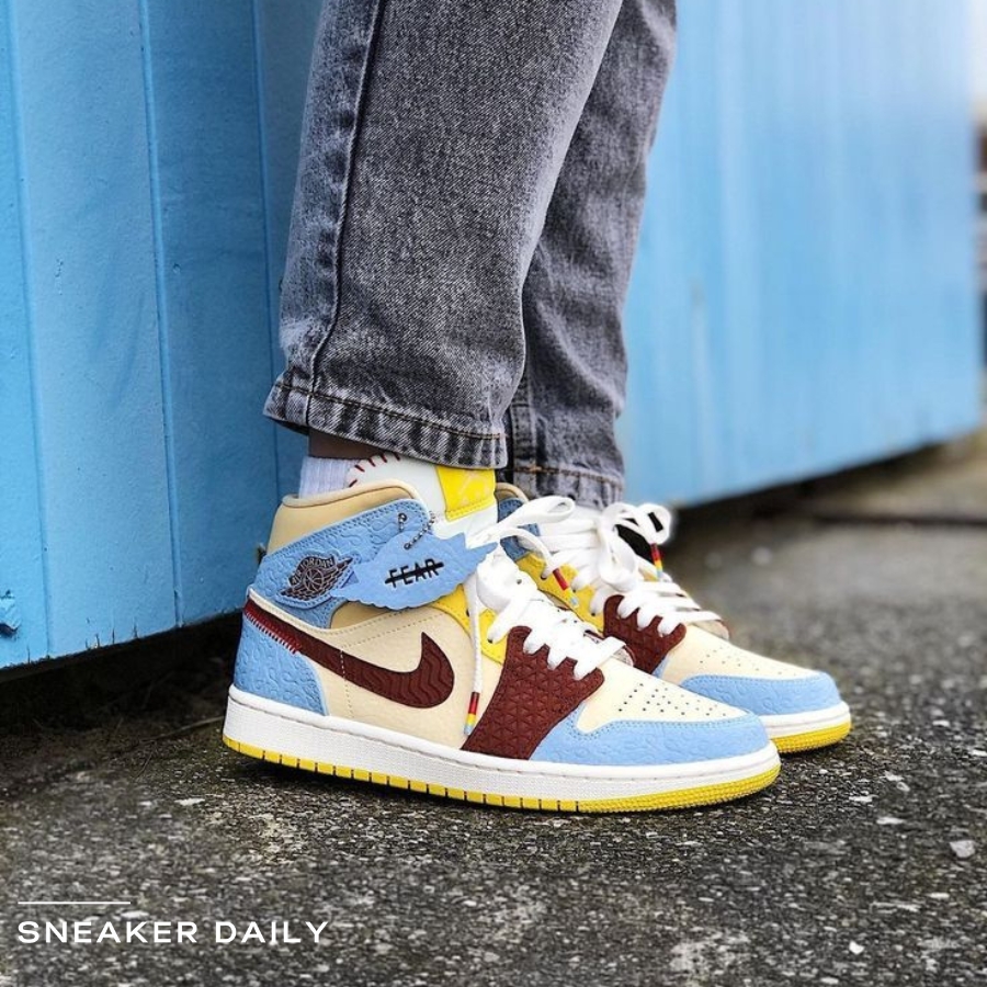 Giày Maison Chateau Rouge x Air Jordan 1 Mid SE 'Fearless