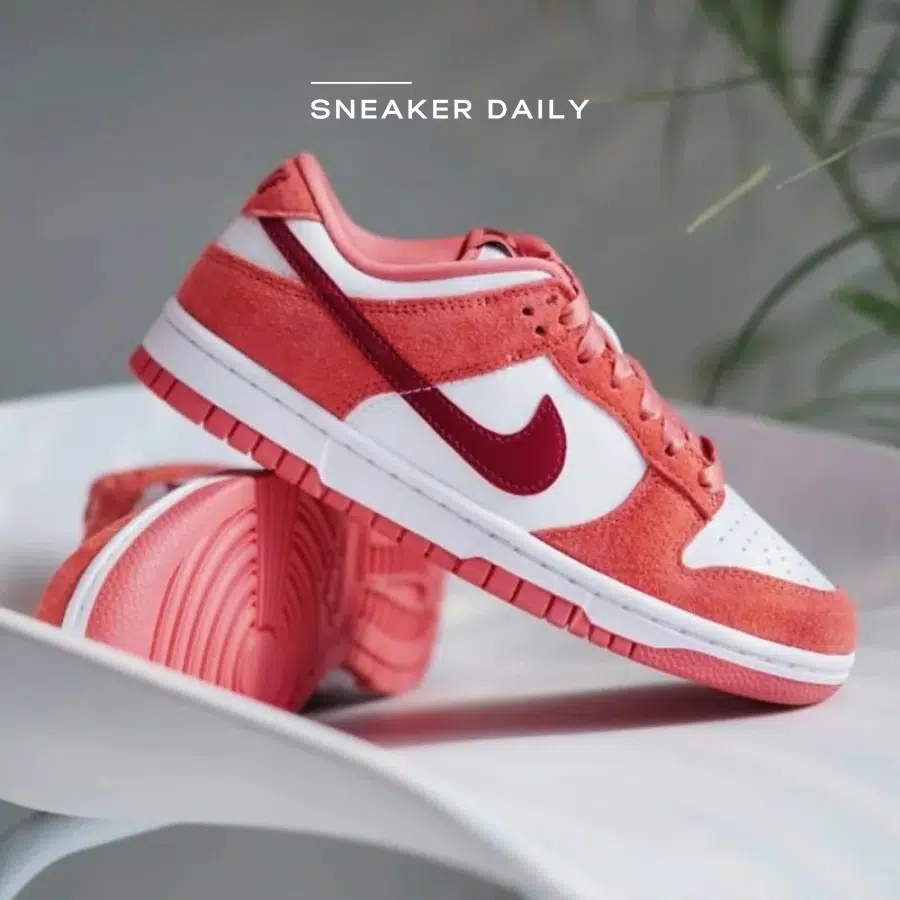 Giày (WMNS) Nike Dunk Low 'Valentine's Day 2024' FQ7056-100